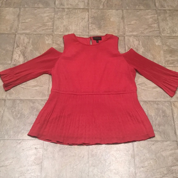 Lane Bryant cold shoulder crinkle top. 16. EUC. - Picture 1 of 7